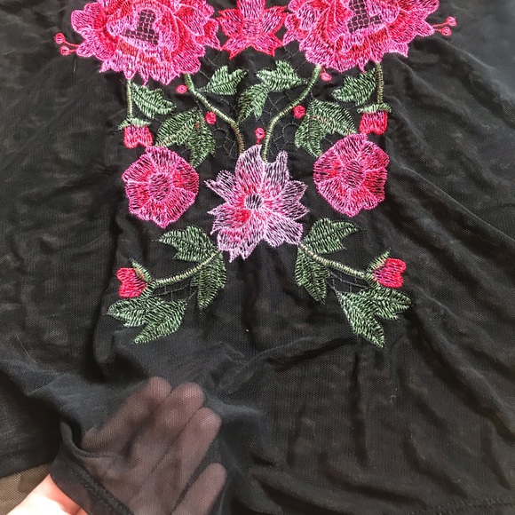NWOT 🌸 Floral Embroidered Have Mesh Bodysuit - Picture 3 of 5
